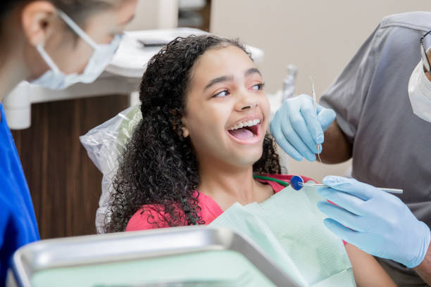 Best Holiday Emergency Dentist in Carrier Mls, IL